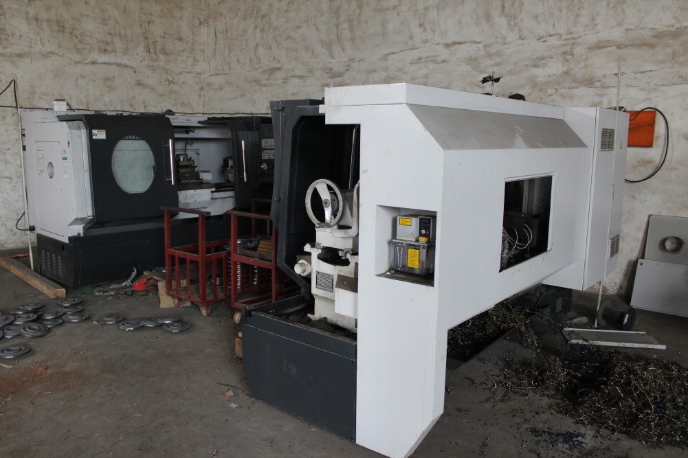 公司引進數控機床