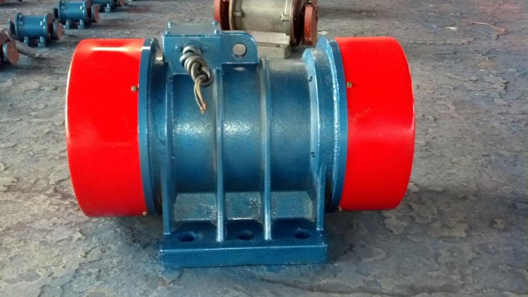 YZD振動(dòng)電機(jī)